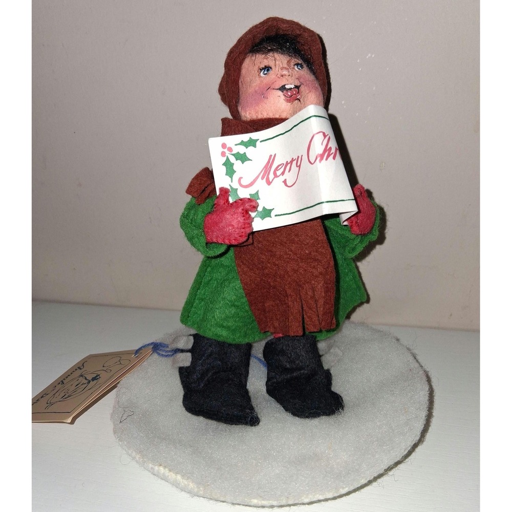Vintage Annalee 1992 Carolers Doll Figurine – Felt Christmas Decor